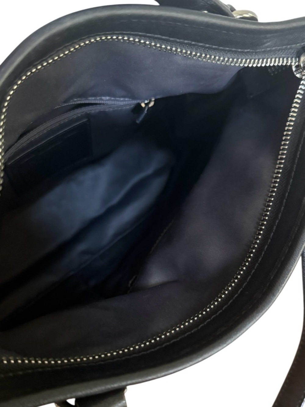 Coach Daisy Mia Black Leather Tote Bag with Front Zip Pocket! - Picture 8 of 11
